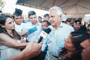 Governador Ronaldo Caiado durante inauguração dos novos sistemas de abastecimento de água tratada em Novo Gama, no Entorno do Distrito Federal